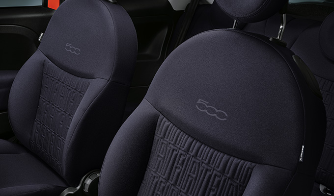 Dedicated blue fabric seats with Fiat monogram