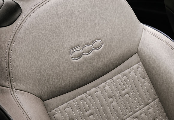 PREMIUM INTERIORS WITH SOFT TOUCH SEATS WITH FIAT MONOGRAM